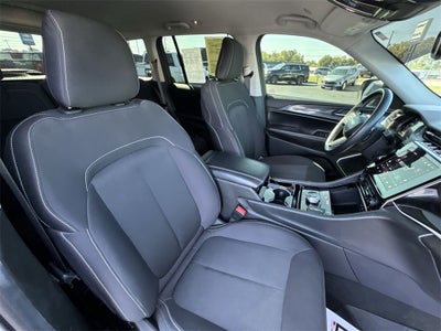 2022 Jeep Grand Cherokee Laredo