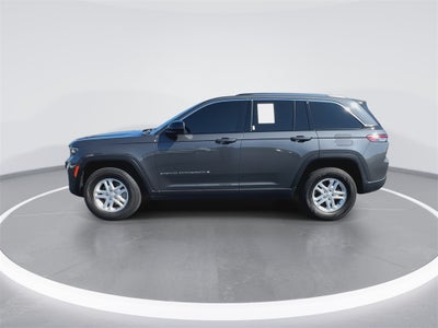 2022 Jeep Grand Cherokee Laredo