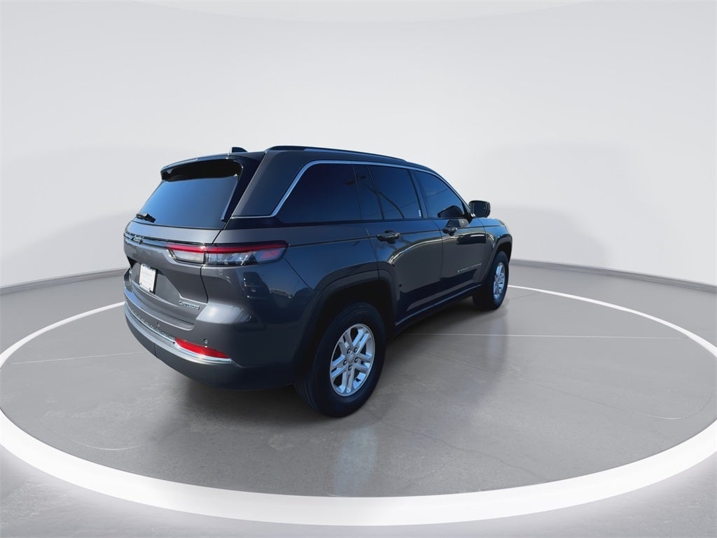 2022 Jeep Grand Cherokee Laredo