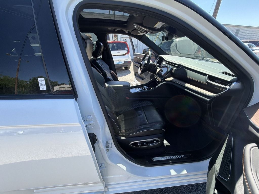 2025 Jeep Grand Cherokee Summit