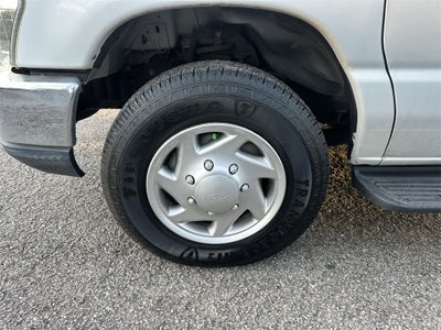 2014 Ford E-350SD XLT