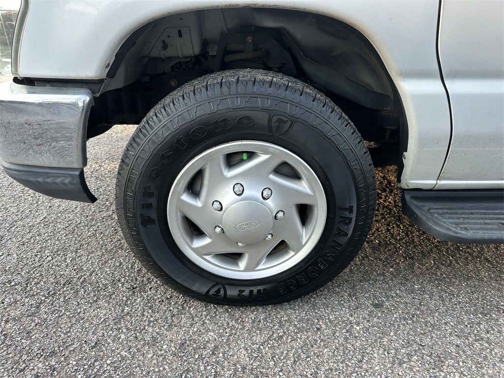 2014 Ford E-350SD XLT