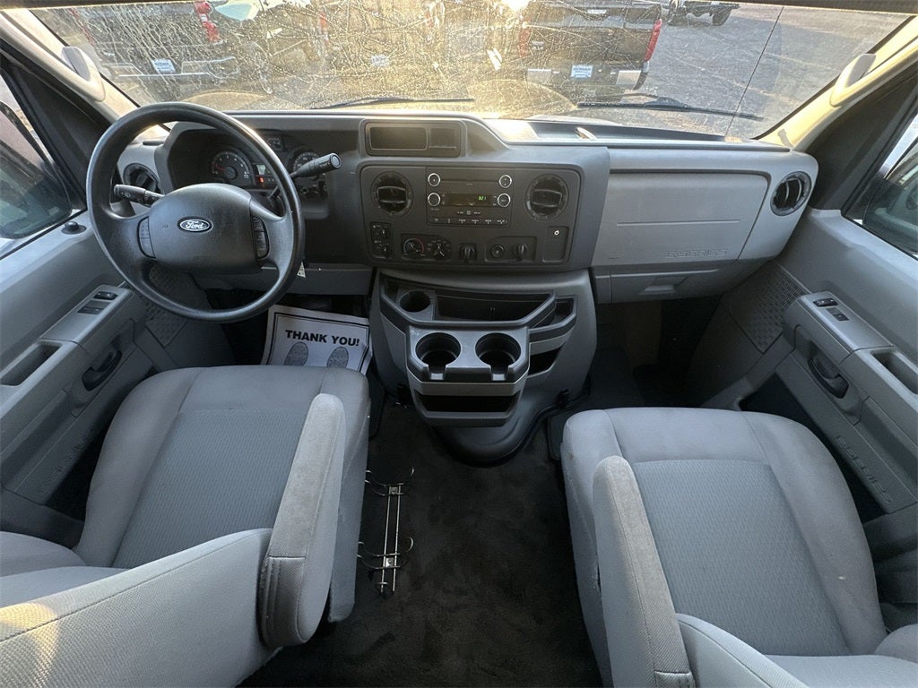 2014 Ford E-350SD XLT
