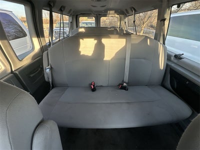 2014 Ford E-350SD XLT