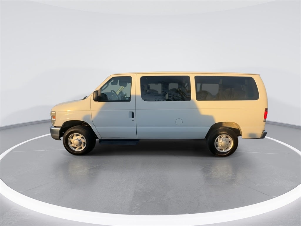 2014 Ford E-350SD XLT