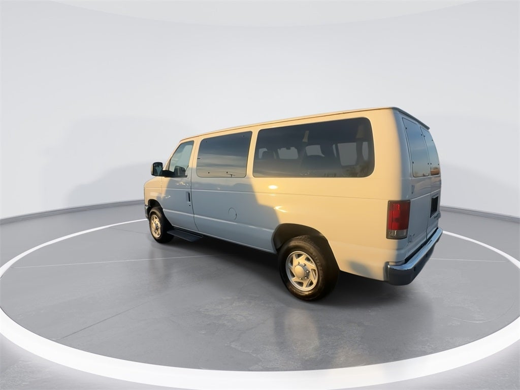 2014 Ford E-350SD XLT