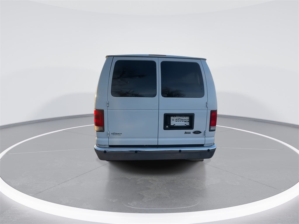 2014 Ford E-350SD XLT