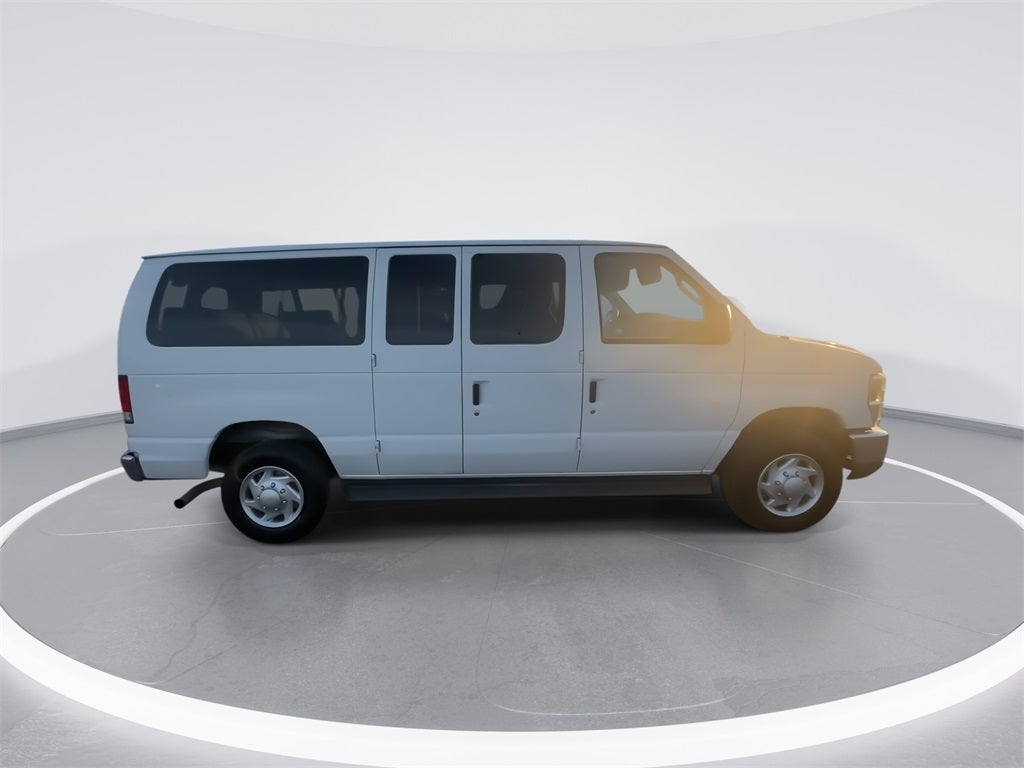 2014 Ford E-350SD XLT