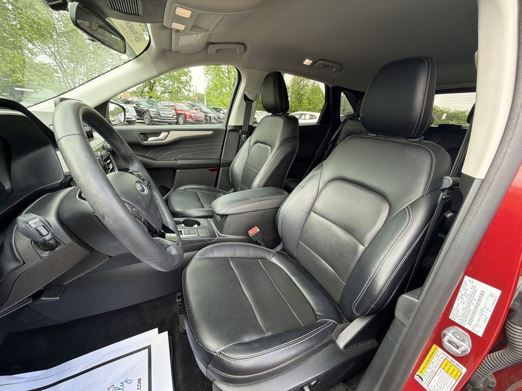 2022 Ford Escape SEL