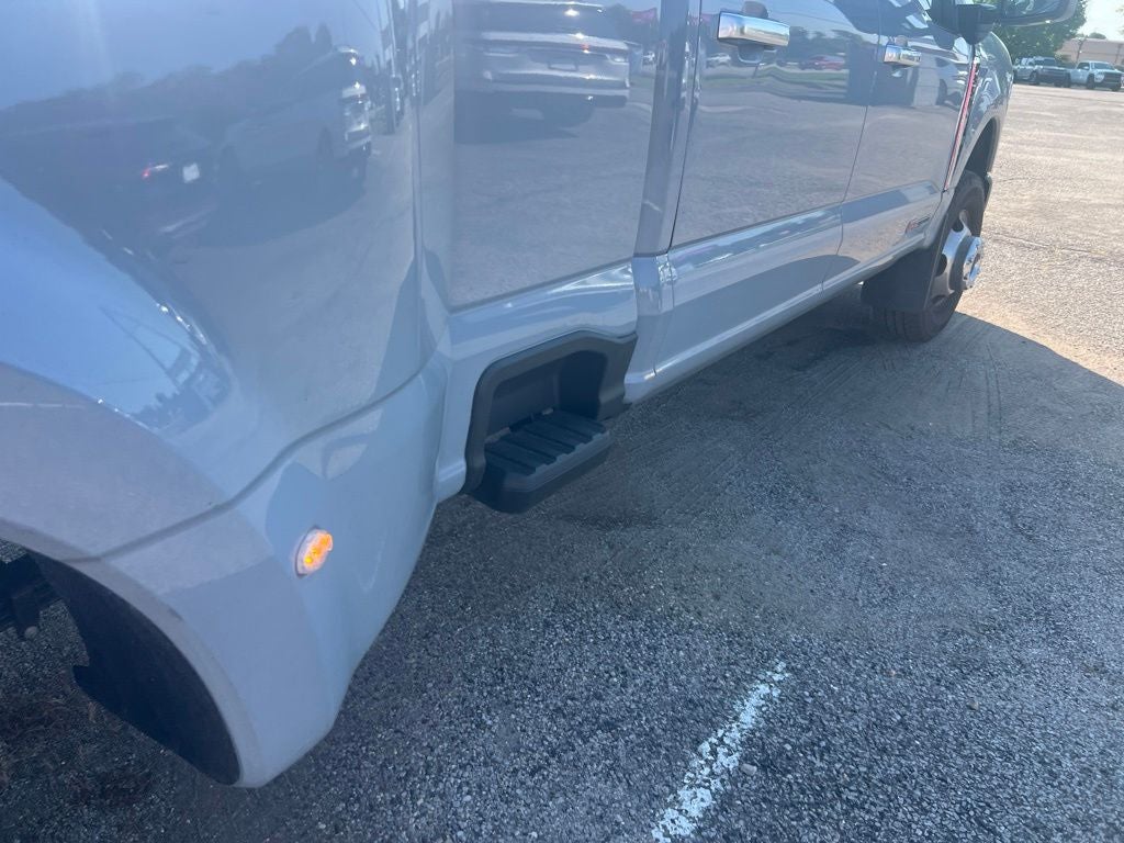 2026 Ford F-350SD Platinum DRW