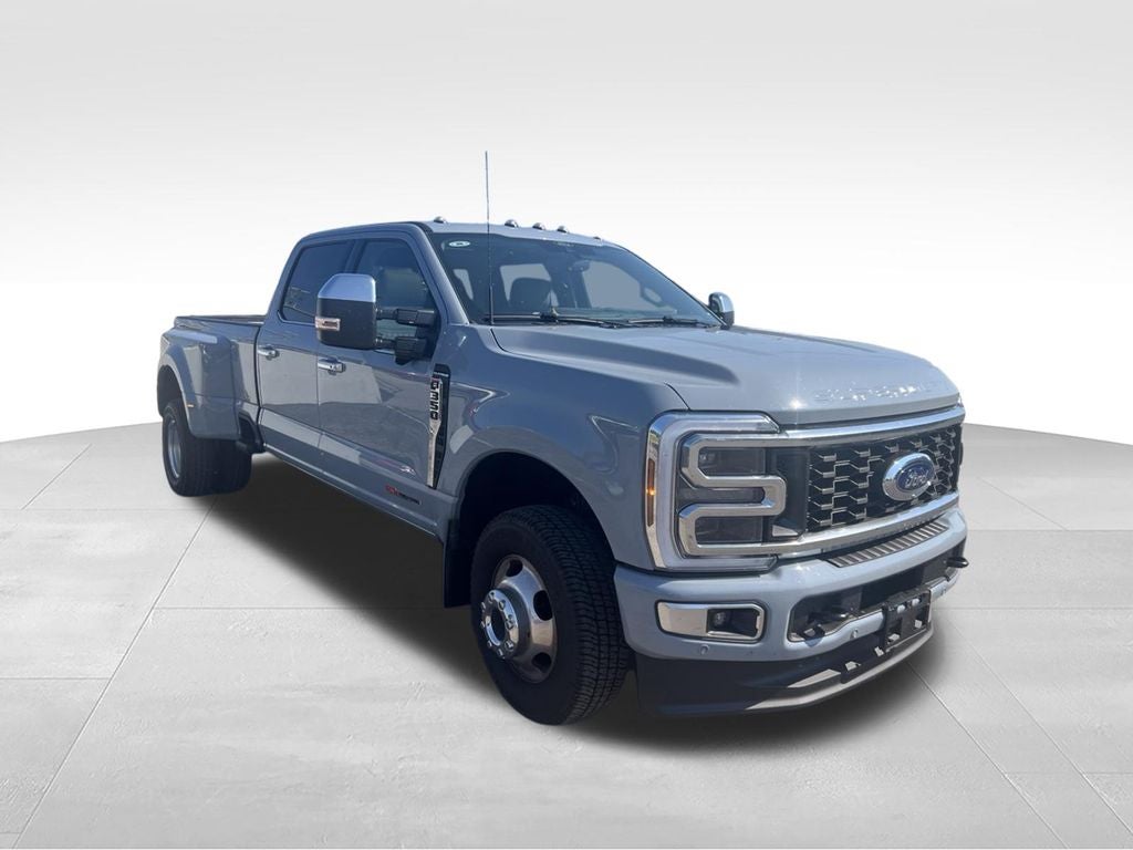 2026 Ford F-350SD Platinum DRW
