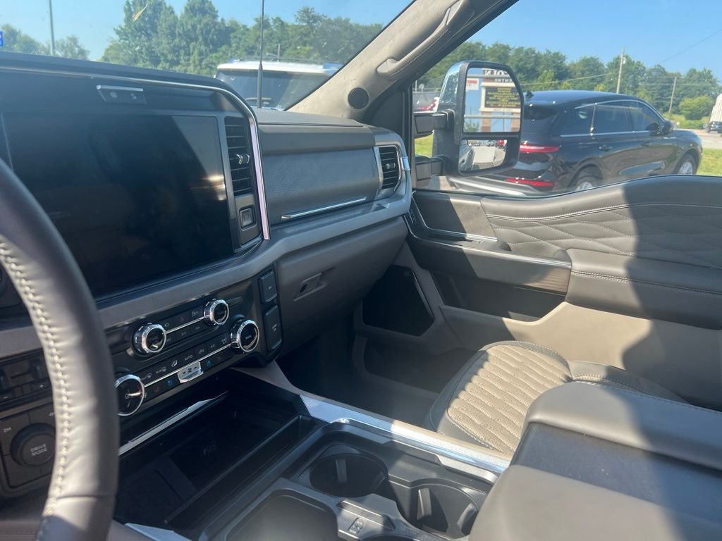 2026 Ford F-350SD Platinum DRW