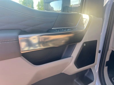 2026 Ford F-350SD Platinum DRW