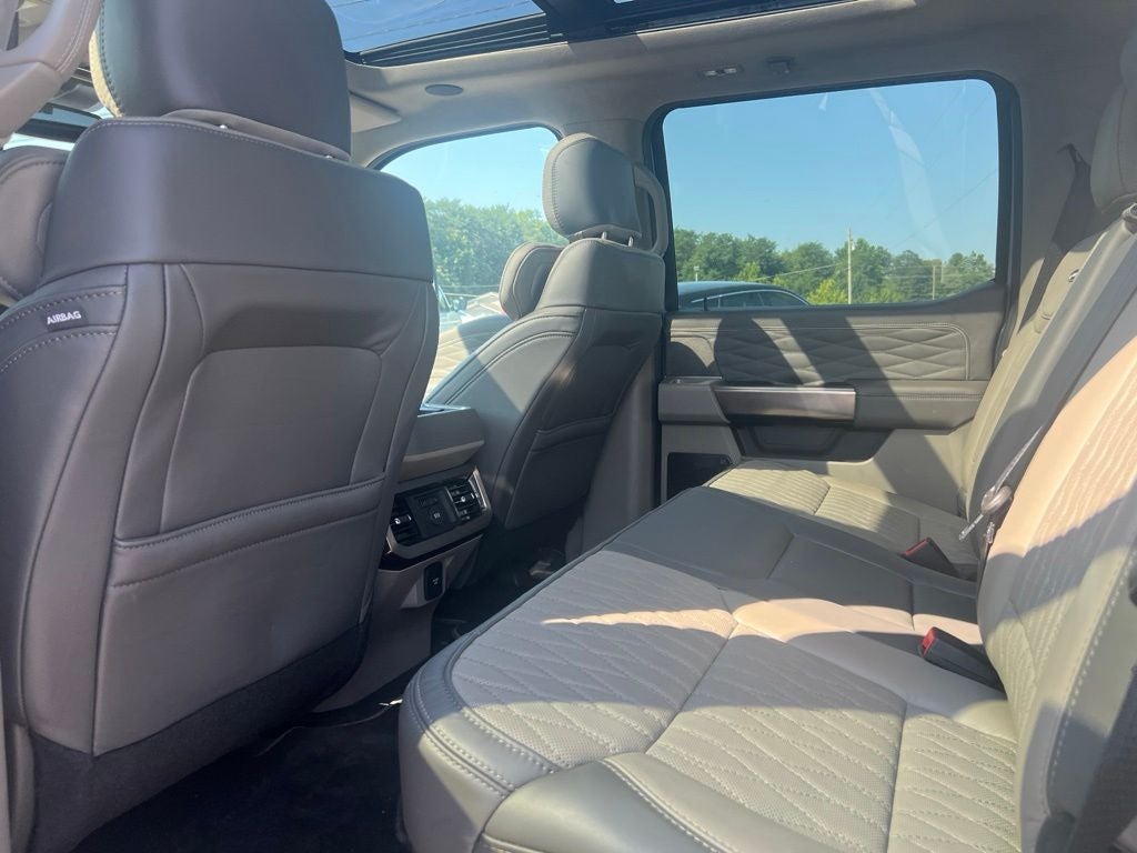 2026 Ford F-350SD Platinum DRW