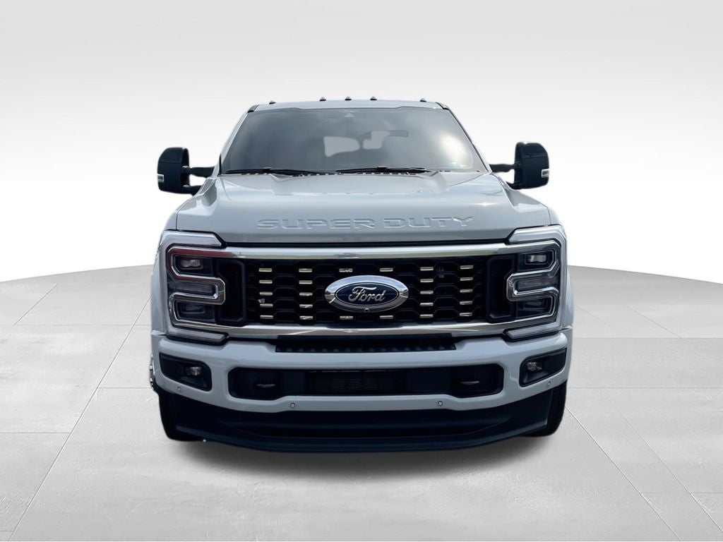 2025 Ford F-450SD Platinum DRW