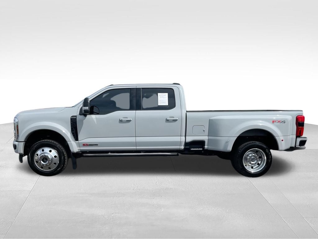 2025 Ford F-450SD Platinum DRW