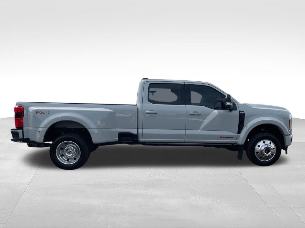 2025 Ford F-450SD Platinum DRW
