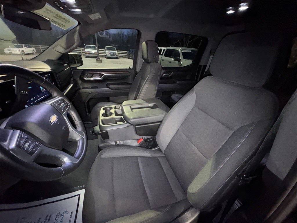 2024 Chevrolet Silverado 1500 LT