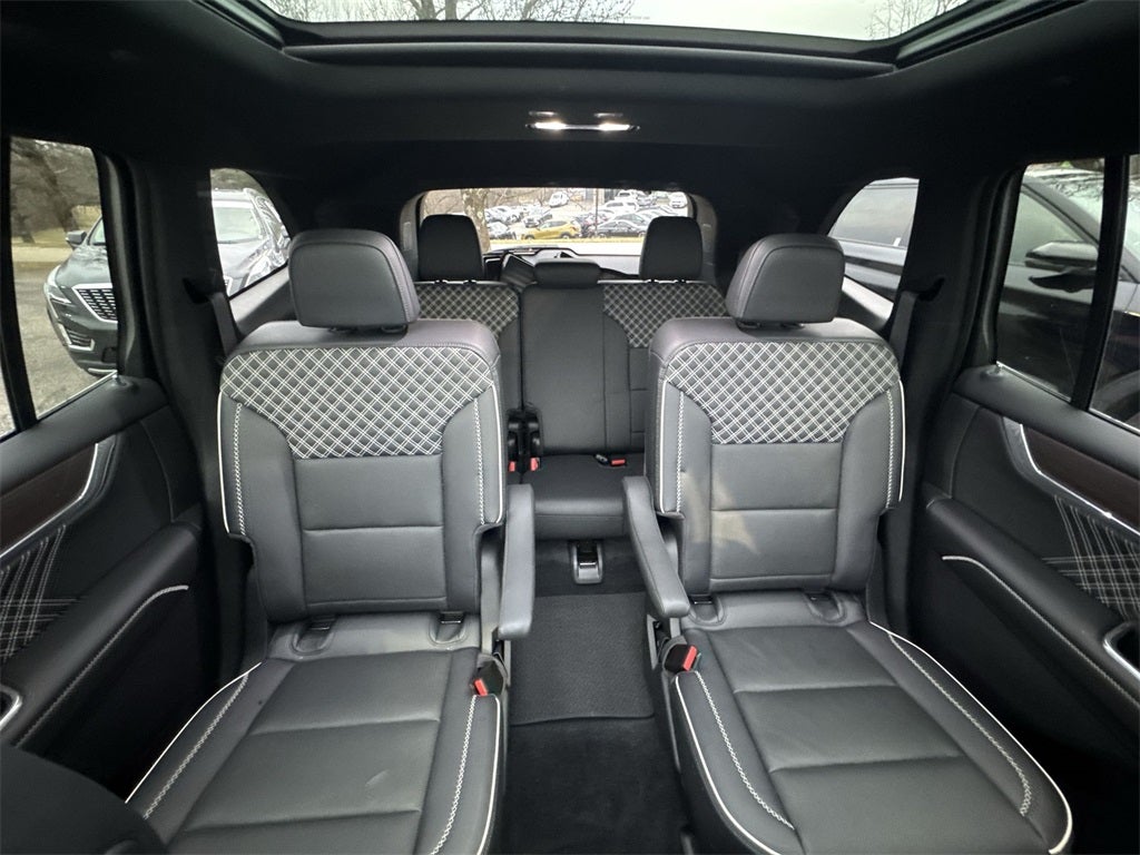 2024 GMC Acadia Denali