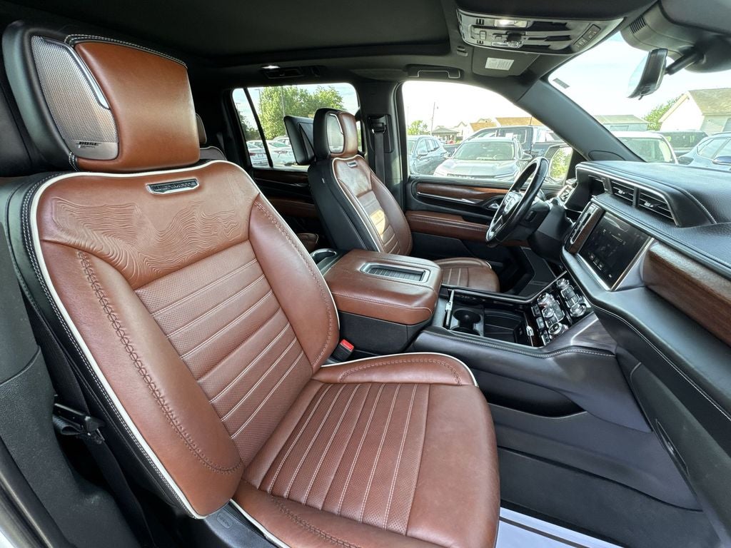 2023 GMC Yukon XL Denali Ultimate