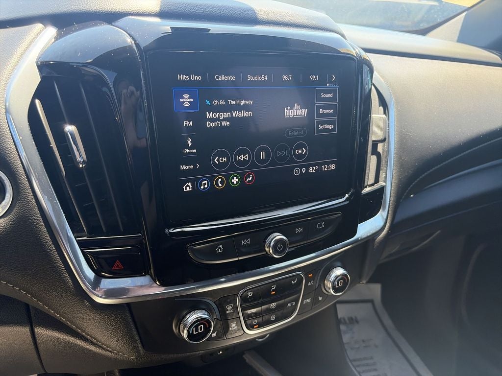 2023 Chevrolet Traverse LT Leather