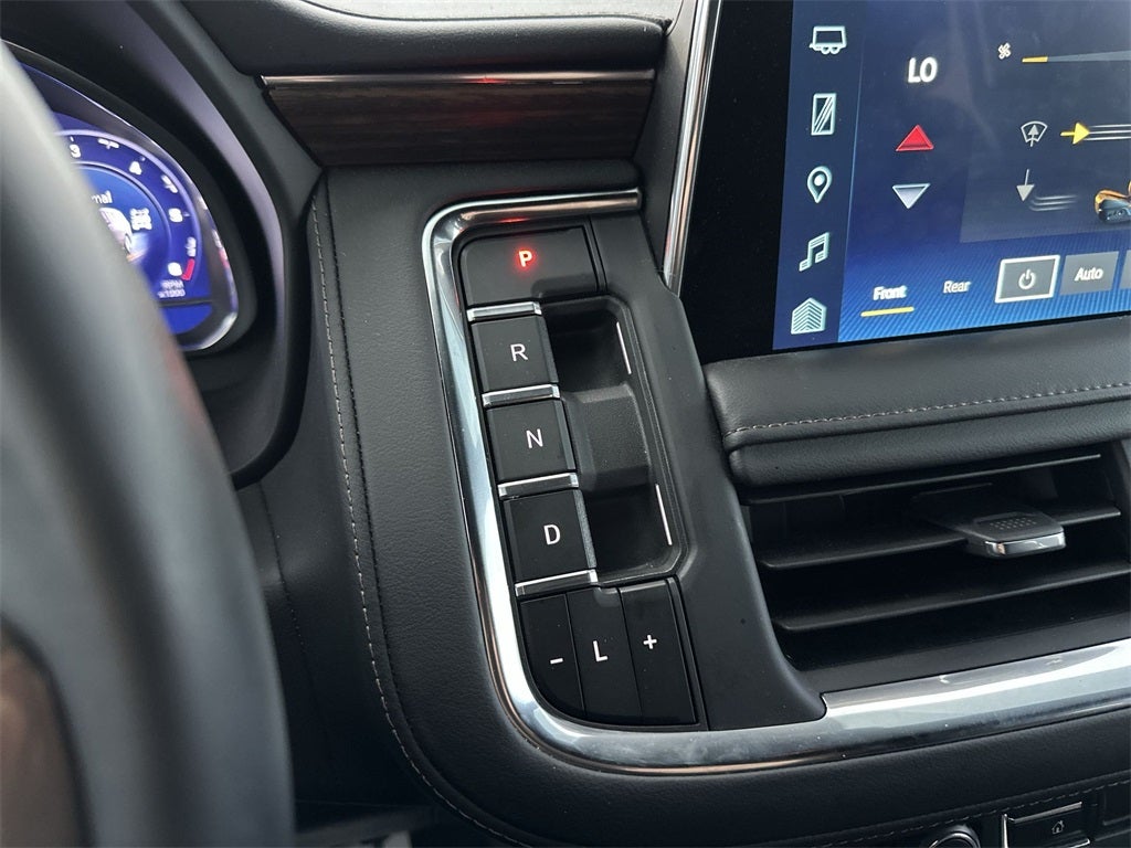 2024 Chevrolet Suburban High Country