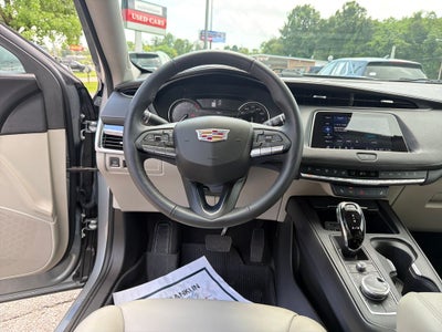 2023 Cadillac XT4 Luxury