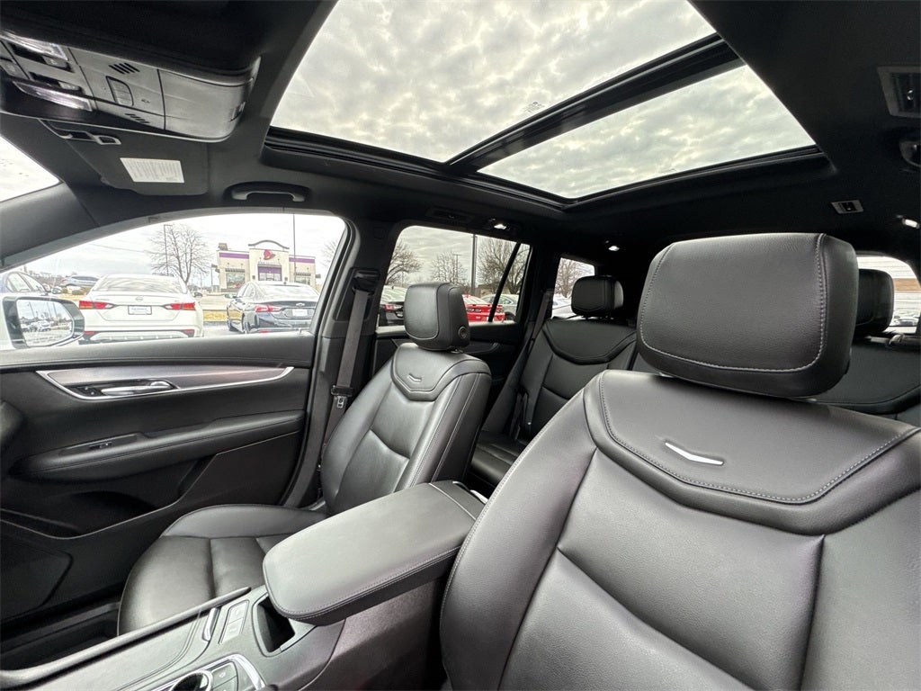 2024 Cadillac XT6 Luxury