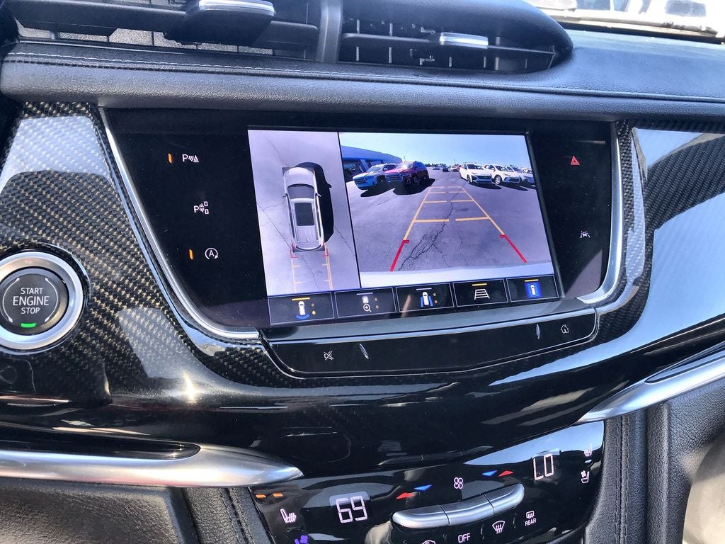 2023 Cadillac XT6 Sport