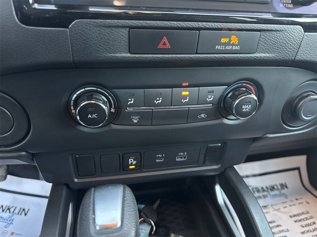 2022 Nissan Frontier SV