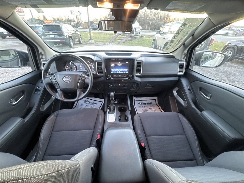 2022 Nissan Frontier SV