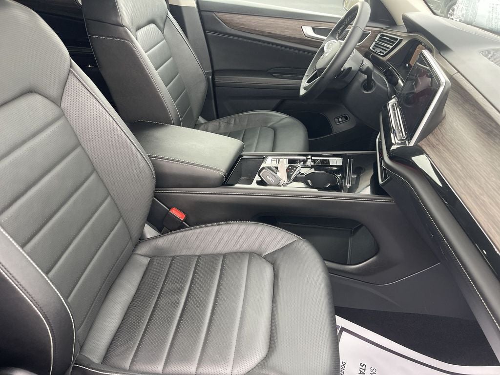 2025 Volkswagen Atlas 2.0T SEL