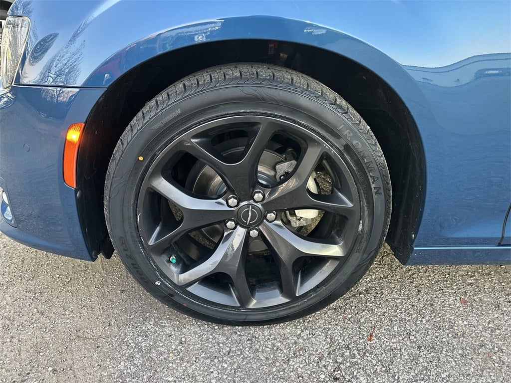 2023 Chrysler 300 Touring