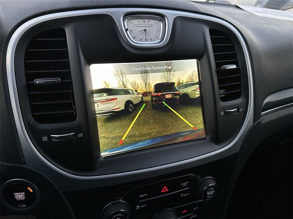 2023 Chrysler 300 Touring