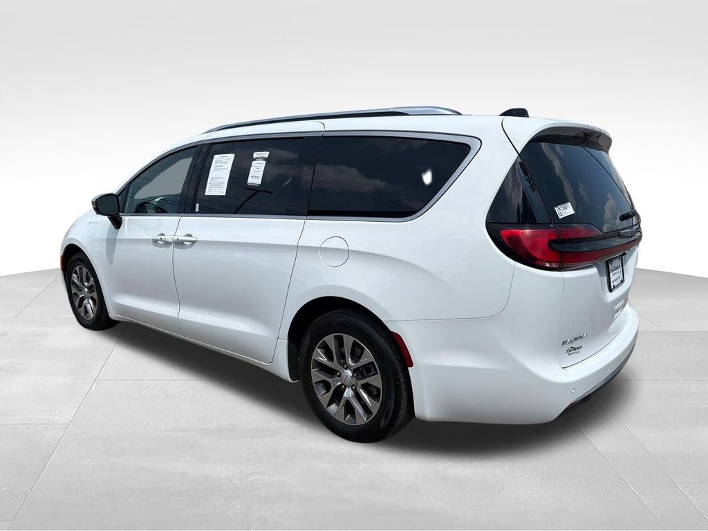 2026 Chrysler Pacifica Hybrid Pinnacle