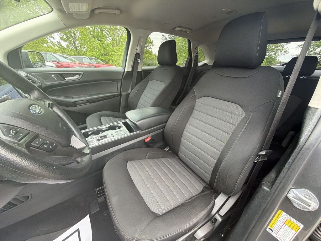 2022 Ford Edge SE