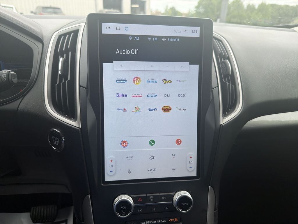 2022 Ford Edge SE