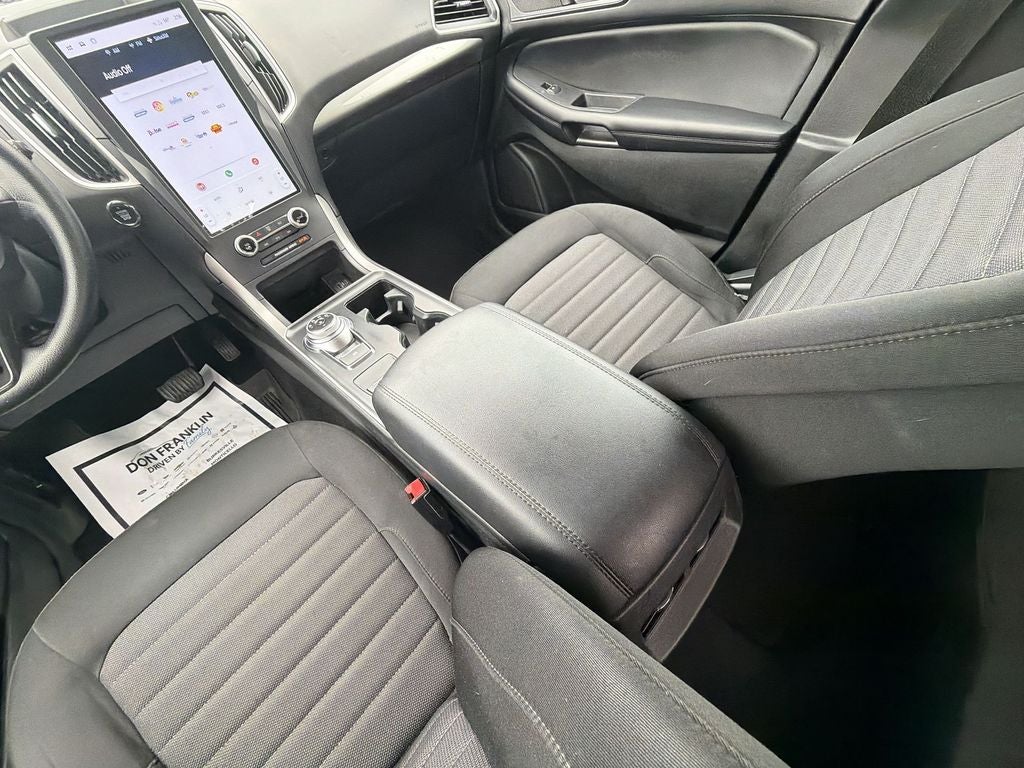 2022 Ford Edge SE