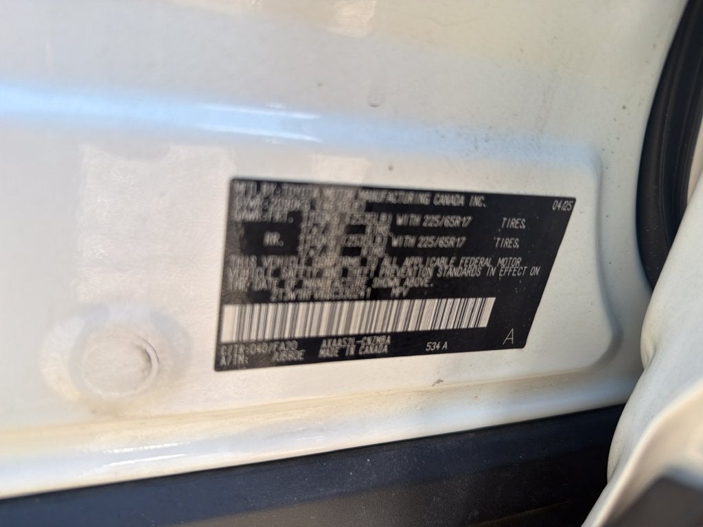 2025 Toyota RAV4 XLE