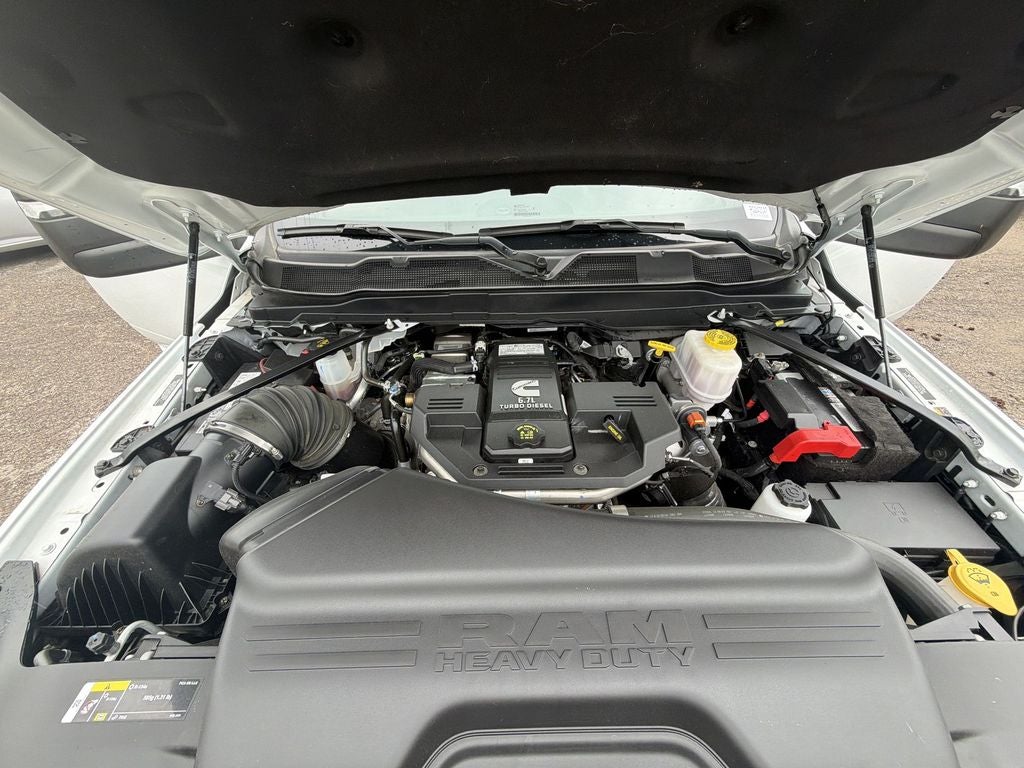 2024 RAM 5500HD SLT