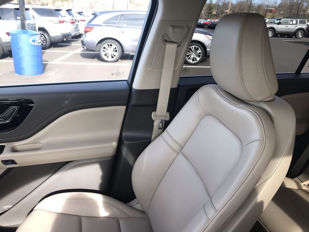 2023 Lincoln Aviator Standard