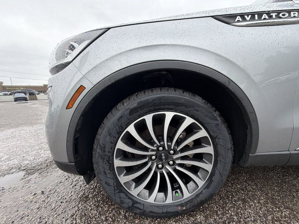 2023 Lincoln Aviator Standard