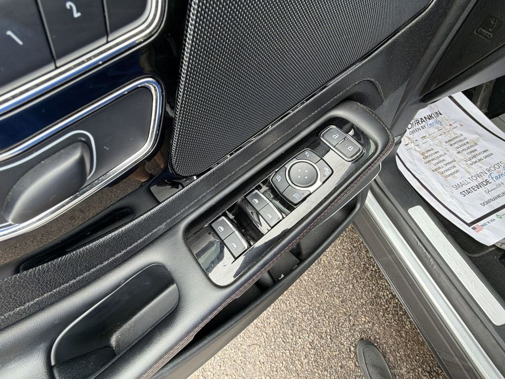2023 Lincoln Aviator Standard