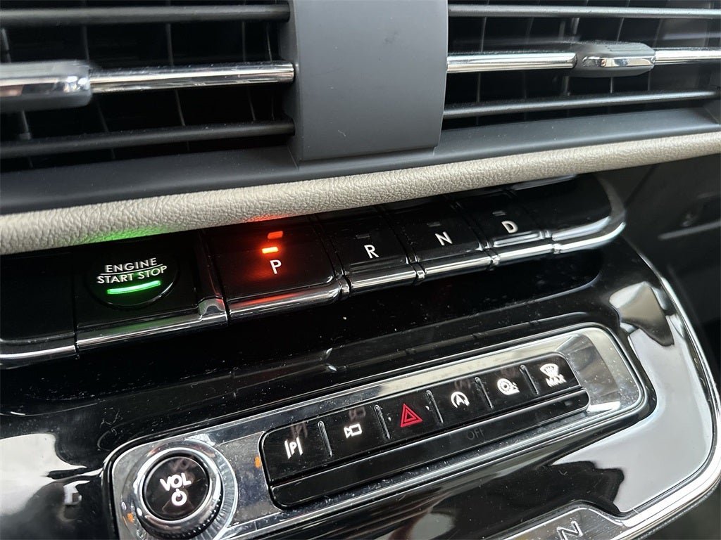 2025 Lincoln Corsair Premiere