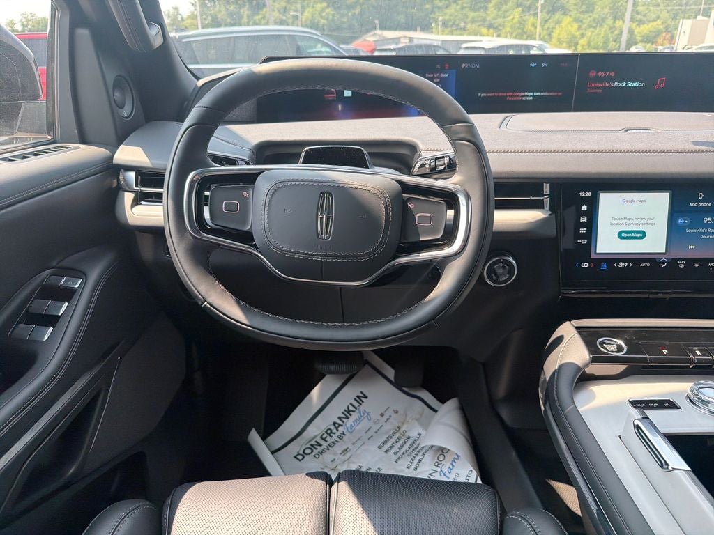 2027 Lincoln Navigator Reserve