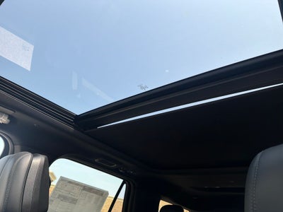 2027 Lincoln Navigator Reserve