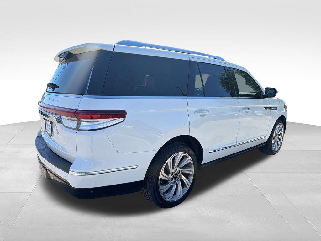 2023 Lincoln Navigator Reserve