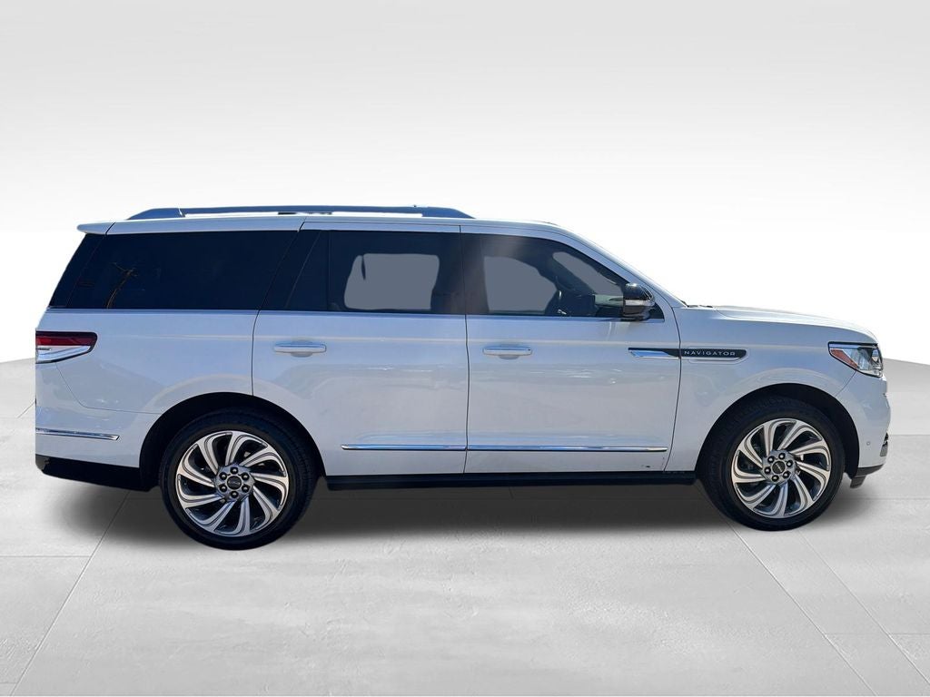 2023 Lincoln Navigator Reserve