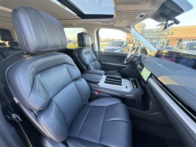 2025 Lincoln Navigator Reserve