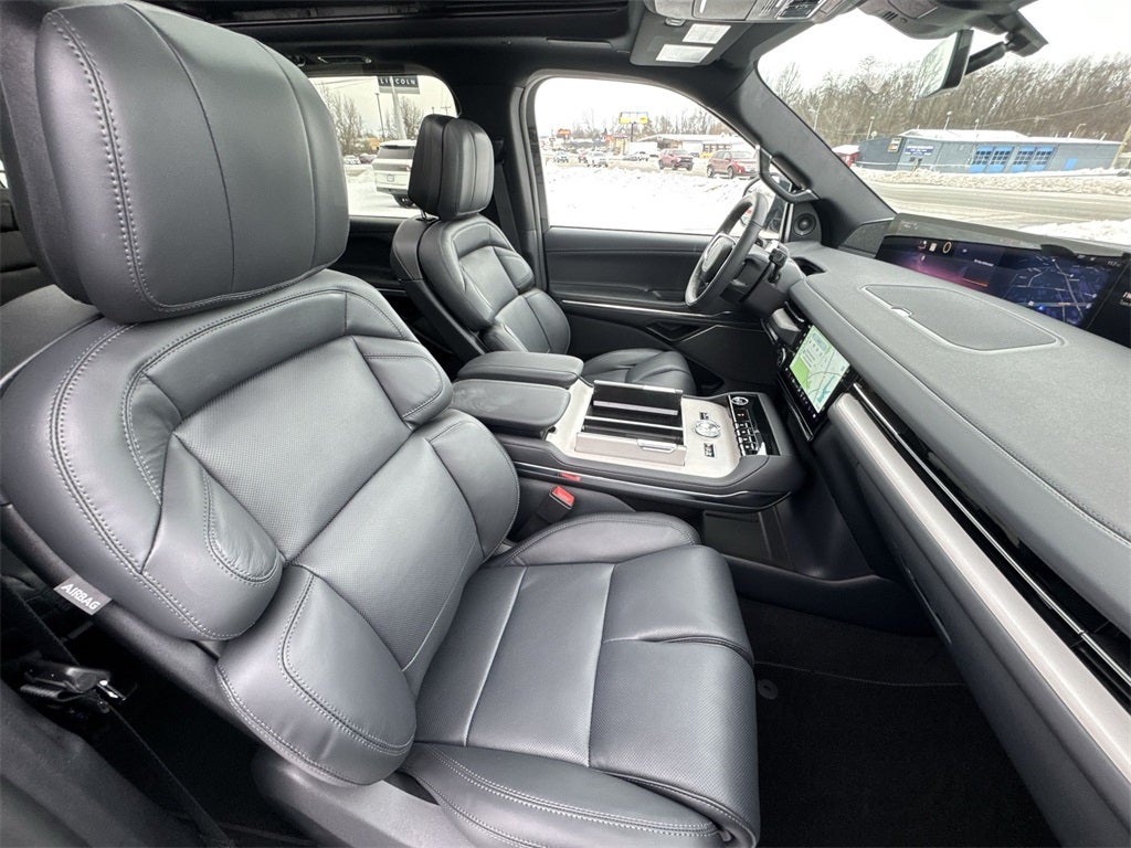 2026 Lincoln Navigator L Reserve